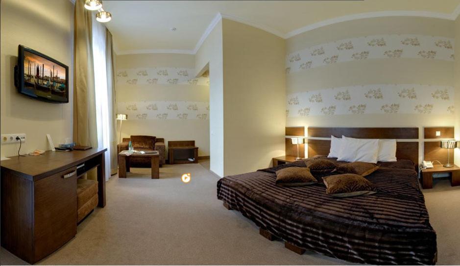 Four Rooms Mini-Hotel Jarkov Habitación foto